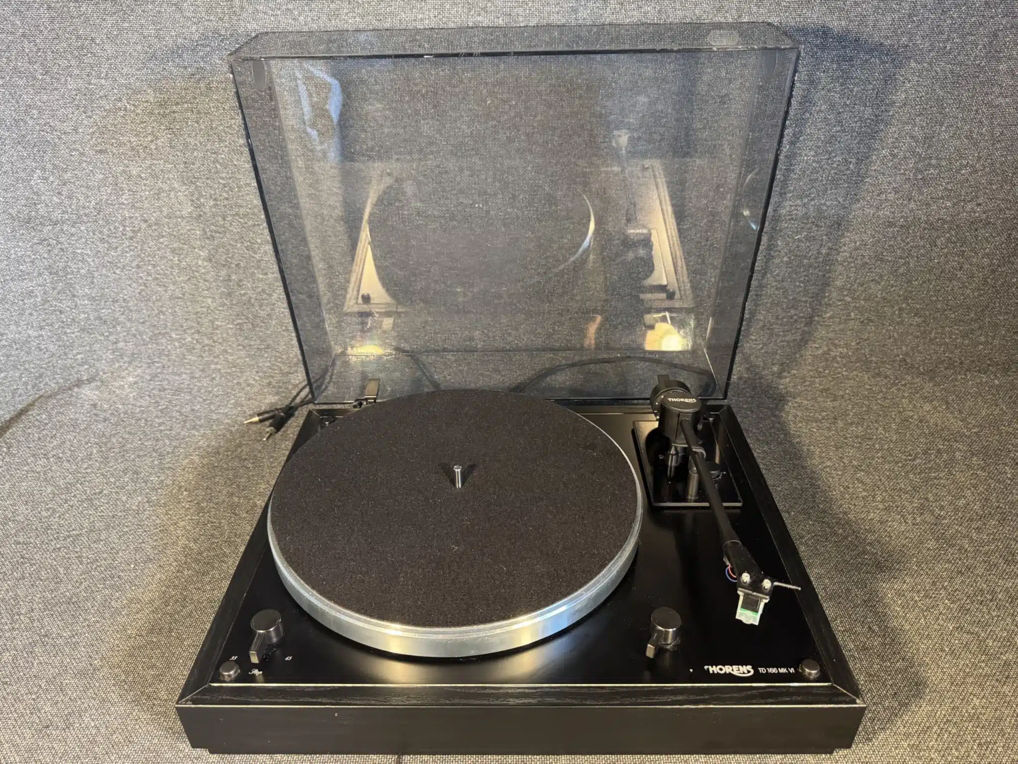 4351-Thorens-TD-166-MKVI-1-scaled-scaled.jpg