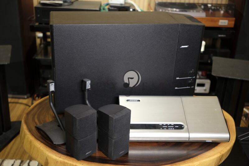 Bose Acoustic Mass 2.1 Satellite and Active Subwoofer System with CD player and Original Stands