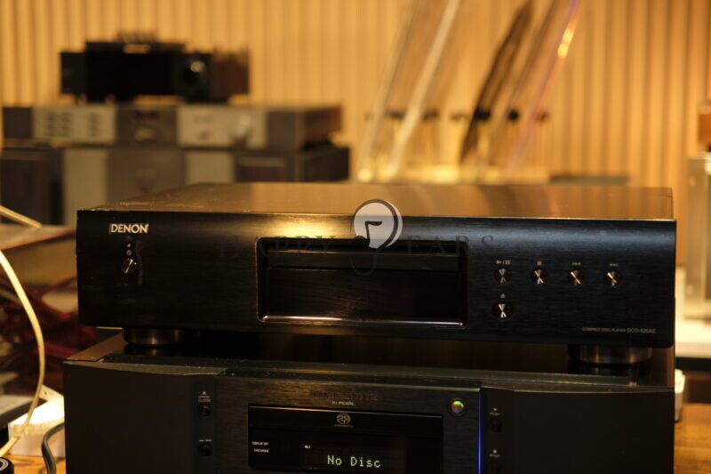DENON DCD-520 AE CD PLAYER with remote